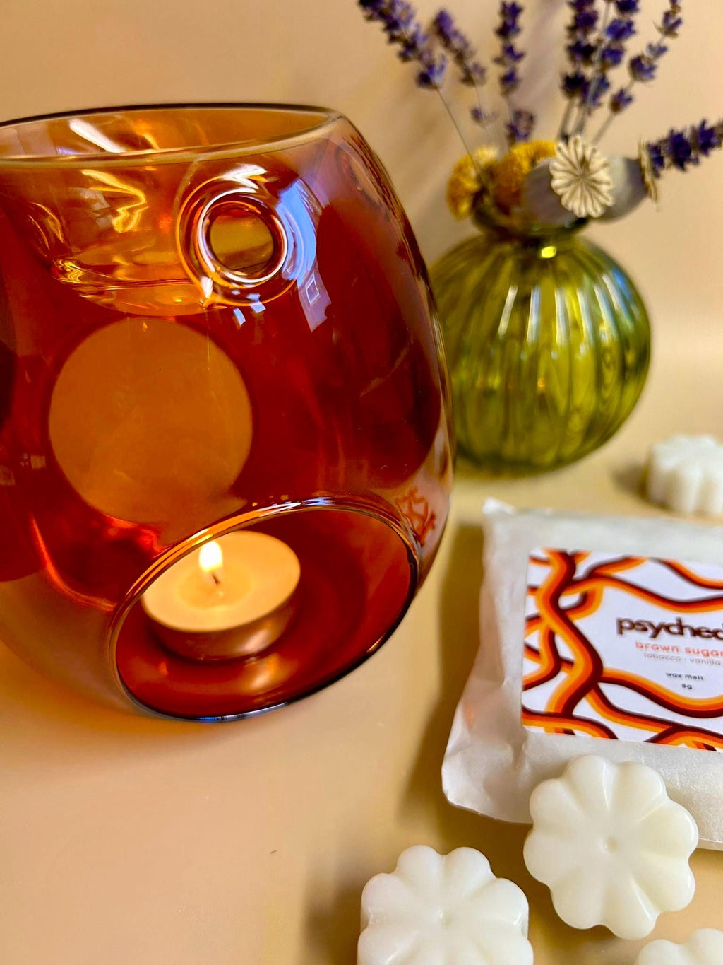 Gift Set: Retro Space Age Wax Burner in Amber Glass + 4 bags of Wax Melts